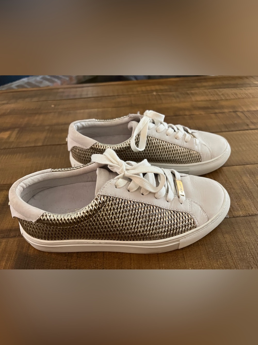 Jslides size 6, white leather with gold accent